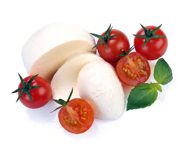 Mozzarella tomates cherry albahaca — Foto de Stock