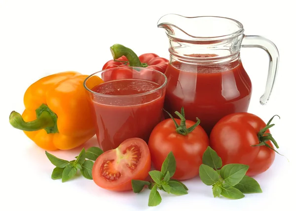 Grönsaksjuice med ingredienser — Stockfoto