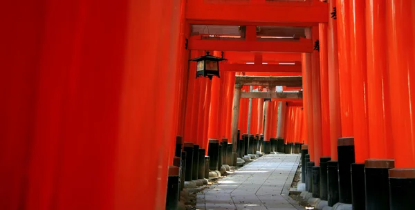 Ворота Инари Тори - Киото - Япония — стоковое фото
