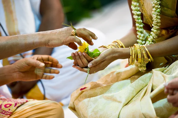 Hinduistické indická svatební obřad — Stock fotografie