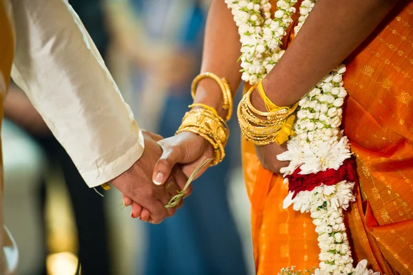 Hinduiska indiska bröllopsceremoni — Stockfoto