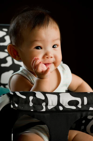 Altı ay önce Güney Doğu Asya Çinli bebek kız — Stok fotoğraf