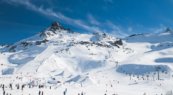 Estación de esquí alpino — Foto de Stock
