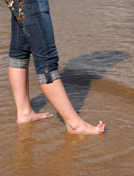 Pernas na água — Fotografia de Stock