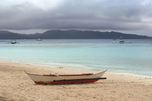 Yalnız tekne — Stok fotoğraf