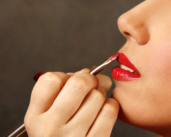 Cepillo para labios —  Fotos de Stock