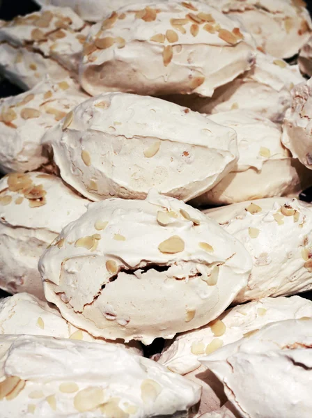Meringue with nuts — Stock Photo, Image
