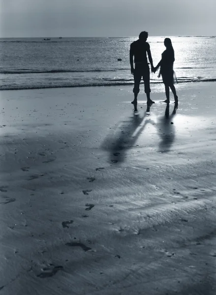 Couple on sunset — Stock Photo, Image