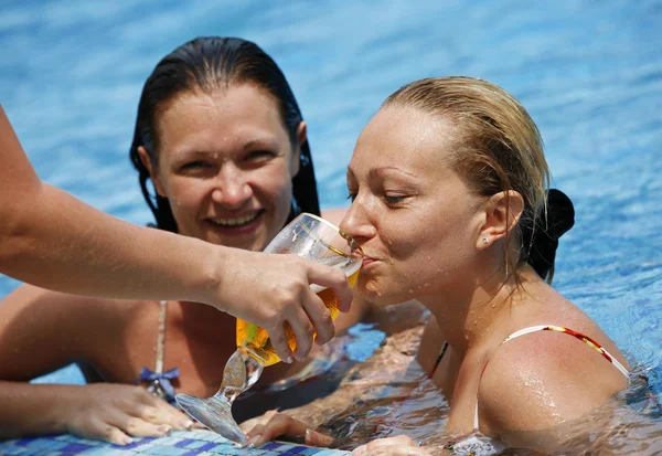 Beer in pool — Stock Photo, Image