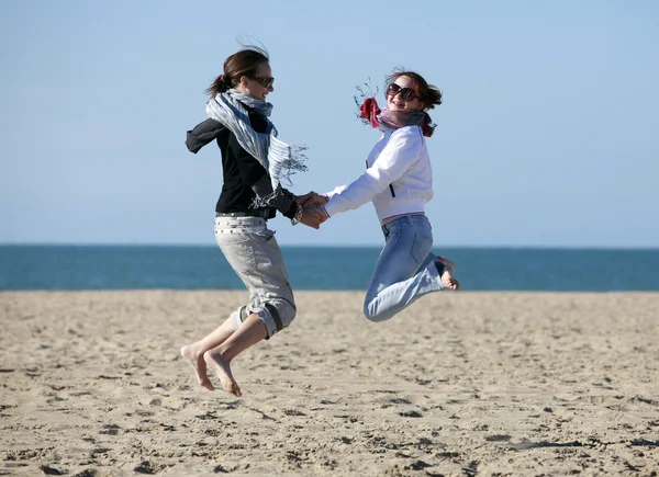 Dois saltadores felizes — Fotografia de Stock