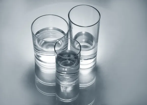 Copos com água — Fotografia de Stock