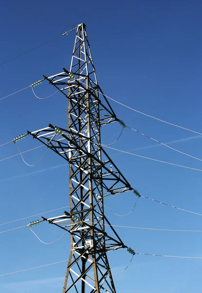 Elektrik powerlines — Stok fotoğraf