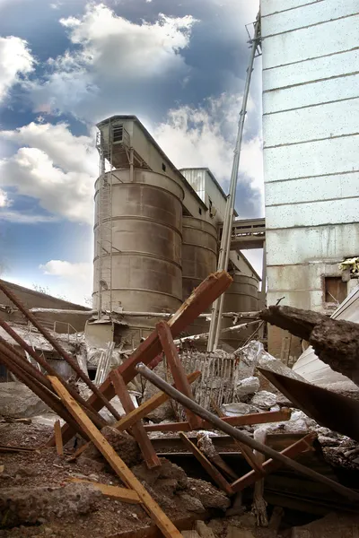 파괴 된 공장-1 — 스톡 사진
