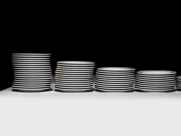 Pile of white plates — Stock Photo, Image