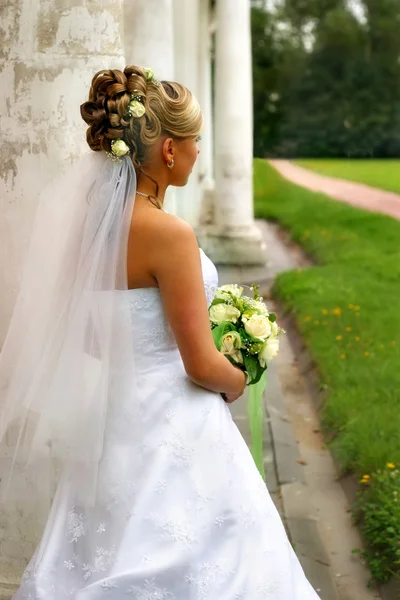 A bela noiva — Fotografia de Stock