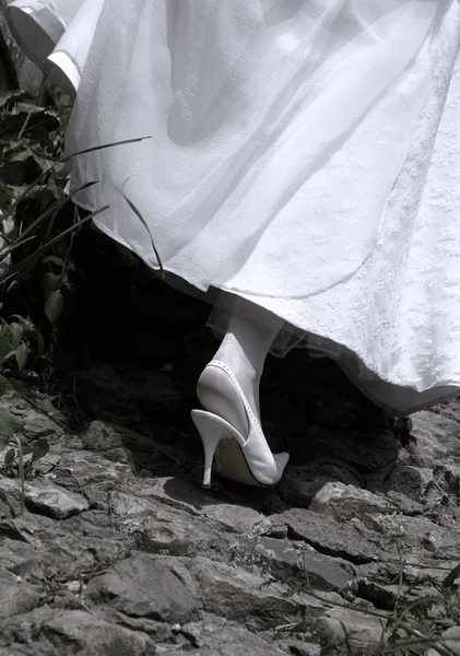 Beine der Braut — Stockfoto