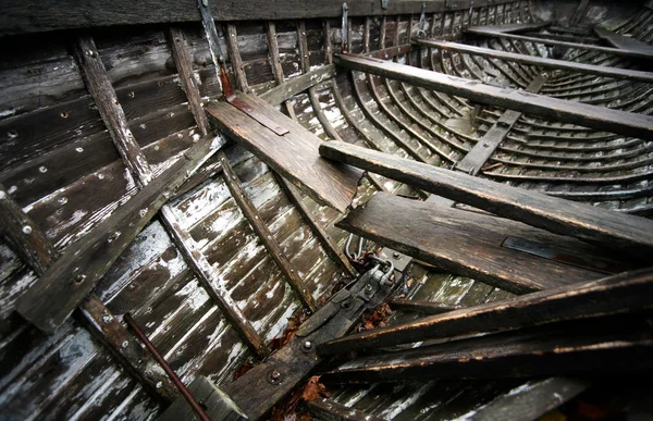 Scheletro di una barca — Foto Stock