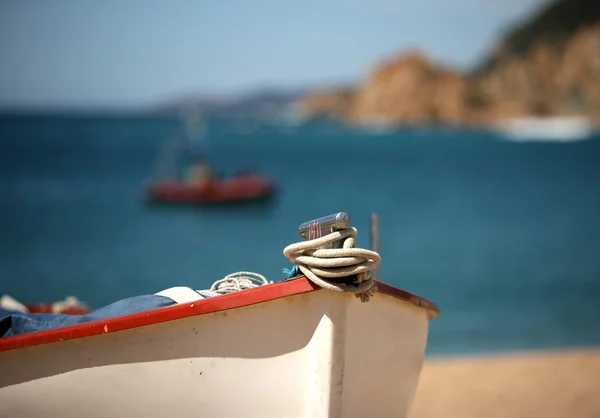 Boot op een strand — Stockfoto