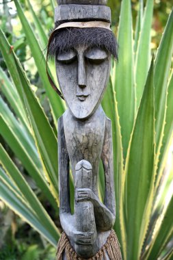 Wooden sculpture clipart