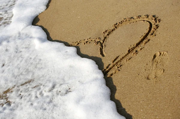 Herz auf Sand — Stockfoto