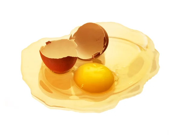 Yumurta sarısı ve kırık kabuk — Stok fotoğraf