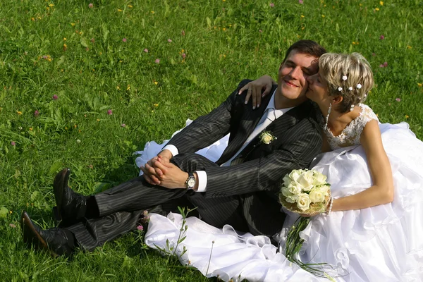 Nieuw getrouwde paar — Stockfoto