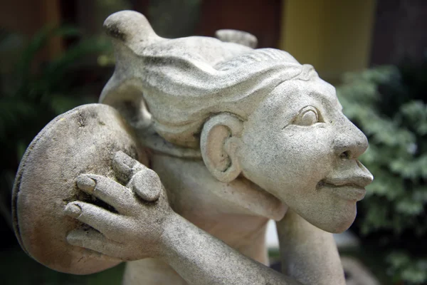 The Indonesian sculpture — Stock Photo, Image
