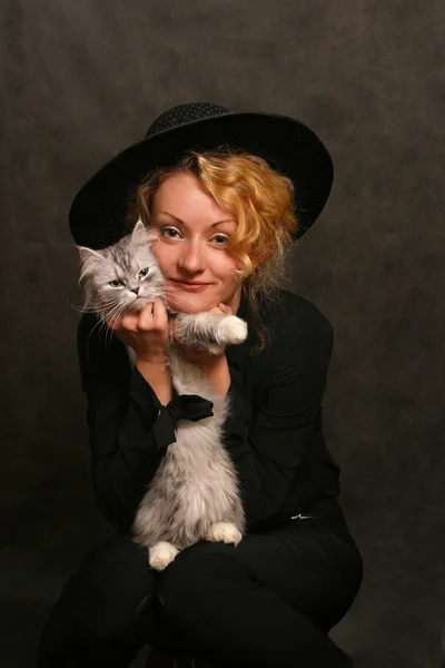 Portret met een kat — Stockfoto