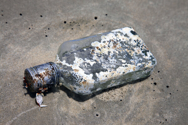 Старая бутылка
