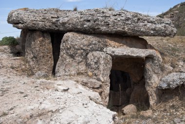 Dolmen.