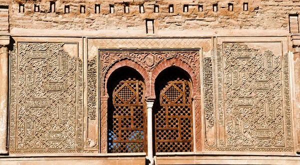Детали Puerta del Vino, Альгамбра — стоковое фото