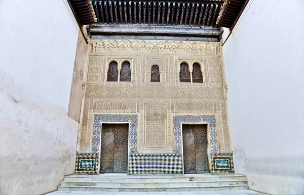 Brány paláce comares v Alhambře — Stock fotografie