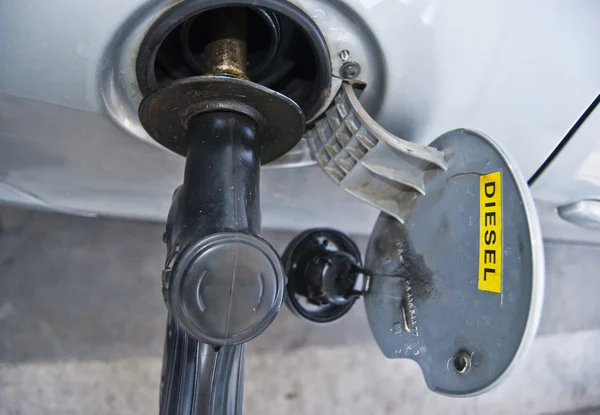 Detalhe da mangueira de reabastecimento de gasolina — Fotografia de Stock