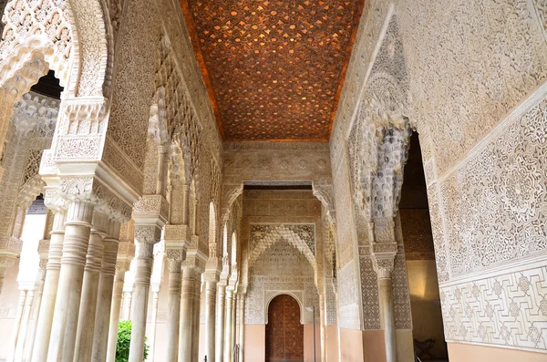 Corridor on the Court of the Lions, the Alhambra — Stock Photo, Image