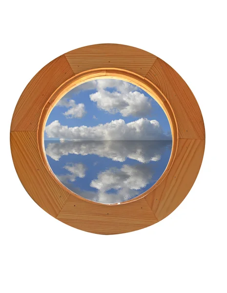 Okrągłe okno z widokiem na niebo i jego odbicie — Zdjęcie stockowe