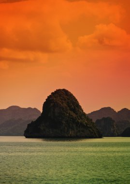 Halong Körfezi, Vietnam