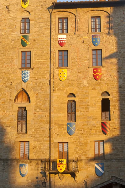 アレッツォ （イタリア、トスカーナ州の中世の建物) — ストック写真