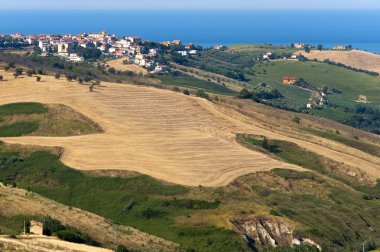 atri Doğal Parkı (teramo, abruzzi, İtalya), manzara yaz,