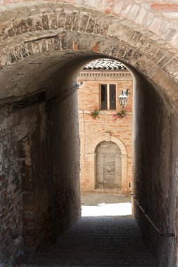 Sarnano (macerata, yürüyüş, İtalya) - eski köy