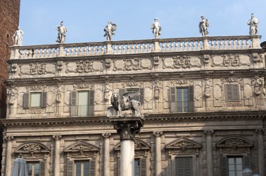 Verona (veneto, İtalya), piazza erbe, eski tarihi kare