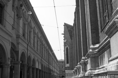 Bologna (emilia-romagna, İtalya), tarihi binaları: san petroni