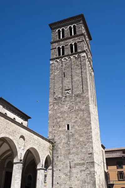Rieti (lazio, italien) - mittelalterliche Kathedrale — Stockfoto
