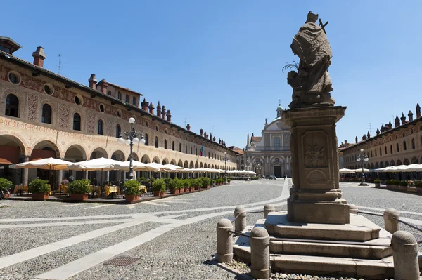Vigevano, Piazza Ducale — Stok fotoğraf