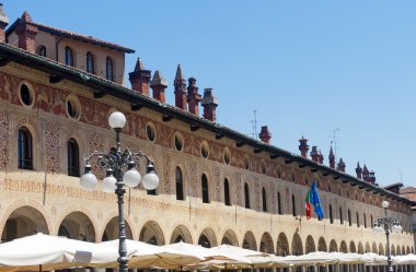 Vigevano, Piazza Ducale