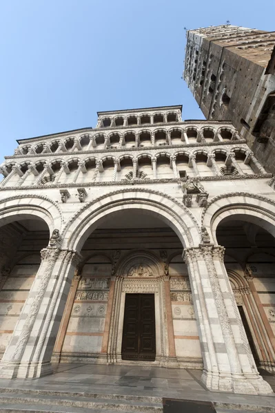 Katedralen i Lucca (Toscana) — Stockfoto
