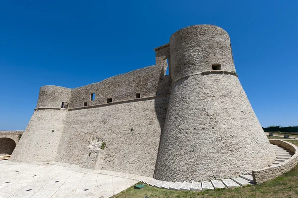Ortona (chieti, abruzzi, Itálie), hrad známé jako castello aragon — Stock fotografie