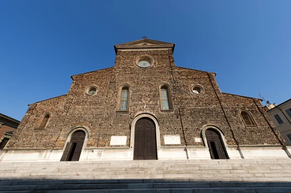 Faenza (ravenna, emilia-romagna, Itálie) - Katedrální průčelí, rena — Stock fotografie