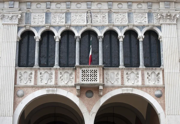 Brescia (Lombardia, Itália), Edifício histórico em Loggia Square, a — Fotografia de Stock