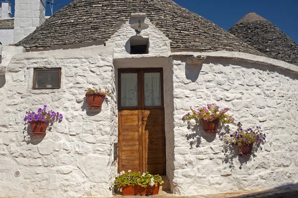 Alberobello (Bari, Puglia, Italia): Casa en la ciudad de trulli —  Fotos de Stock