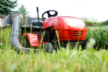 Lawn tractor clipart